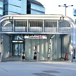 New City Terrace Apartment And Open Kitchen