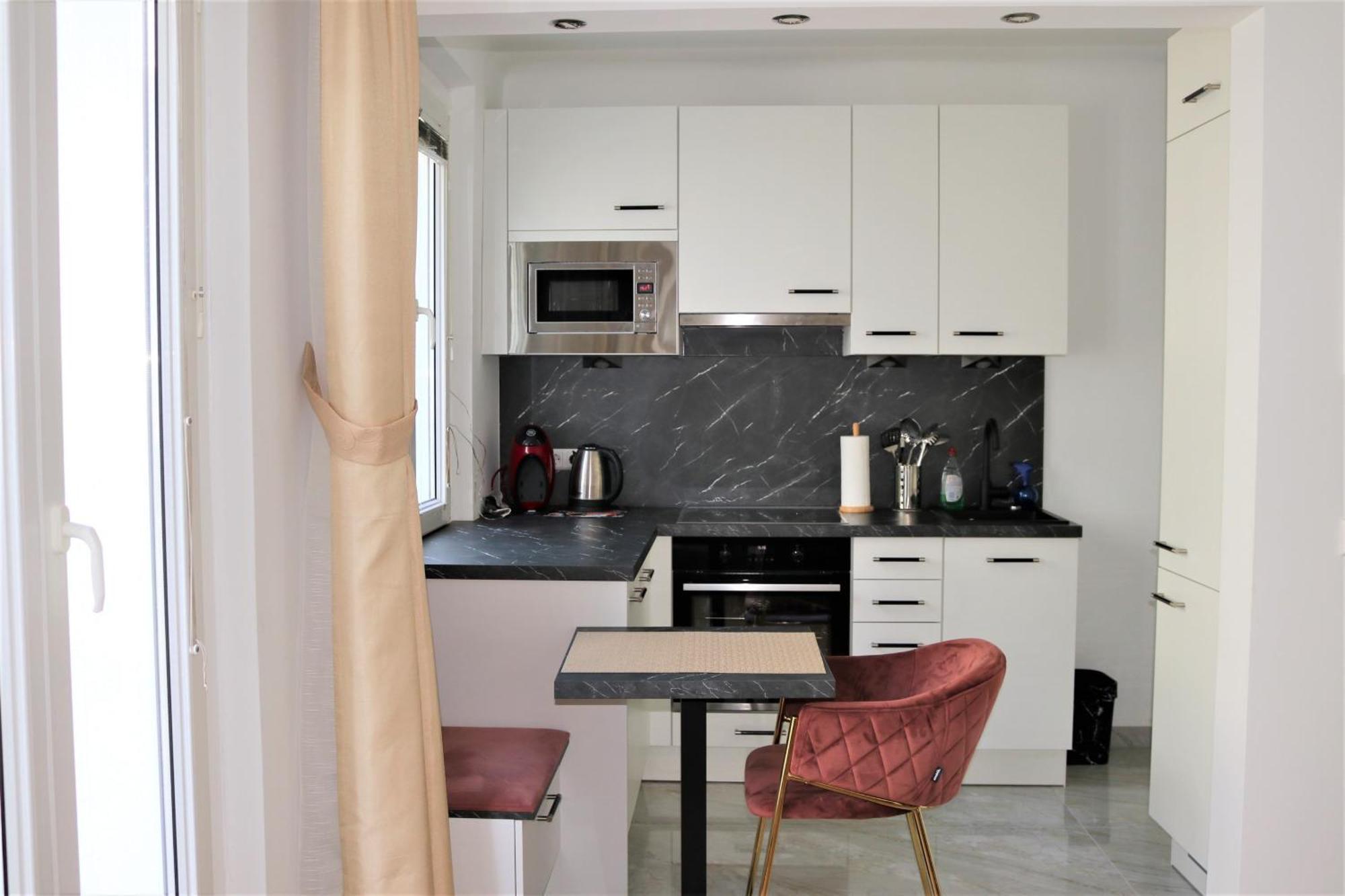 Apartment New Terrace And Open Kitchen Wien